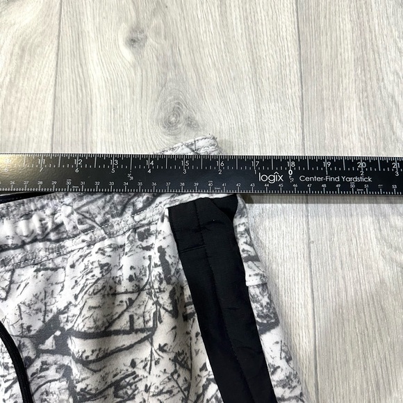 American Eagle White Camo Joggers Large Tall - Picture 7 of 8